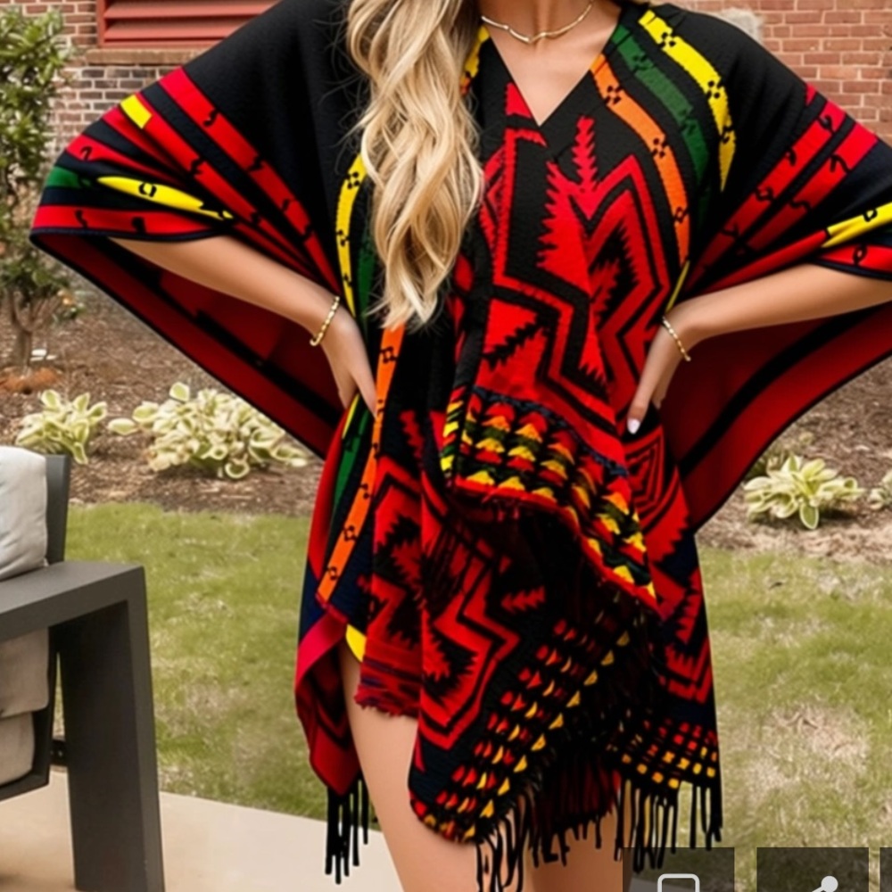 50%offw❤️ Alpaca Wool Hooded Poncho - Unisex Mapuche  Design One Size